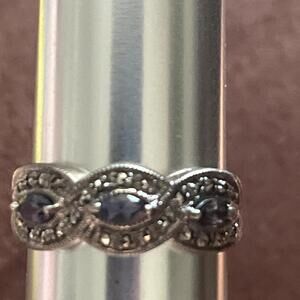 925 sterling silver Ring With 3 Amethyst Stones Size 8.5